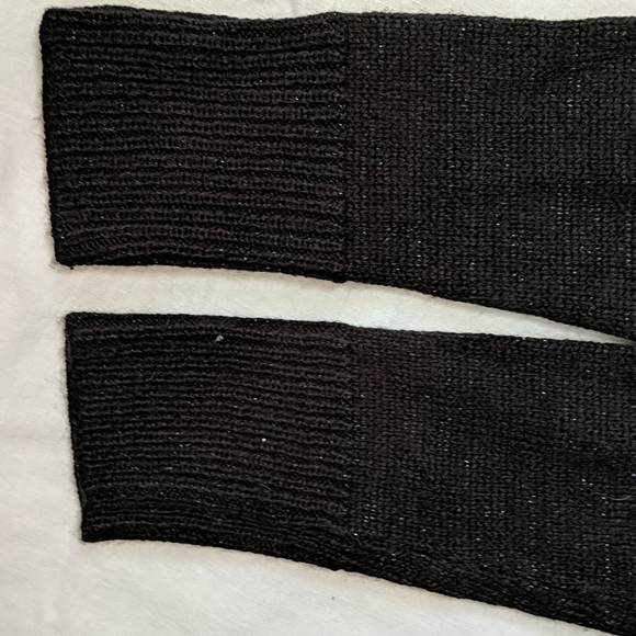 Sweater with collar detail - Picture 4 of 4